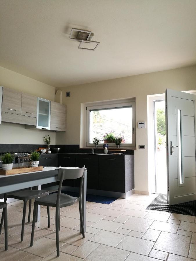 A&G Apartment Aosta - Elegante Casa 100 Mq Su Due Piani Con Wi-Fi-Giardino-Parcheggio 外观 照片