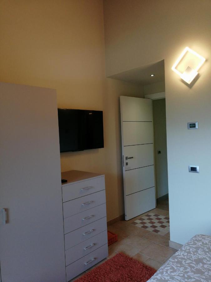 A&G Apartment Aosta - Elegante Casa 100 Mq Su Due Piani Con Wi-Fi-Giardino-Parcheggio 外观 照片
